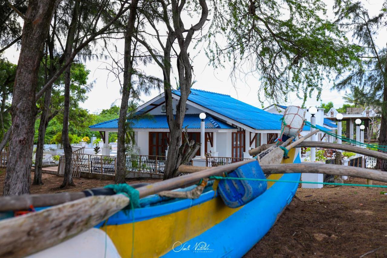 Ceylonta Beach Resort And Spa Hambantota Dış mekan fotoğraf