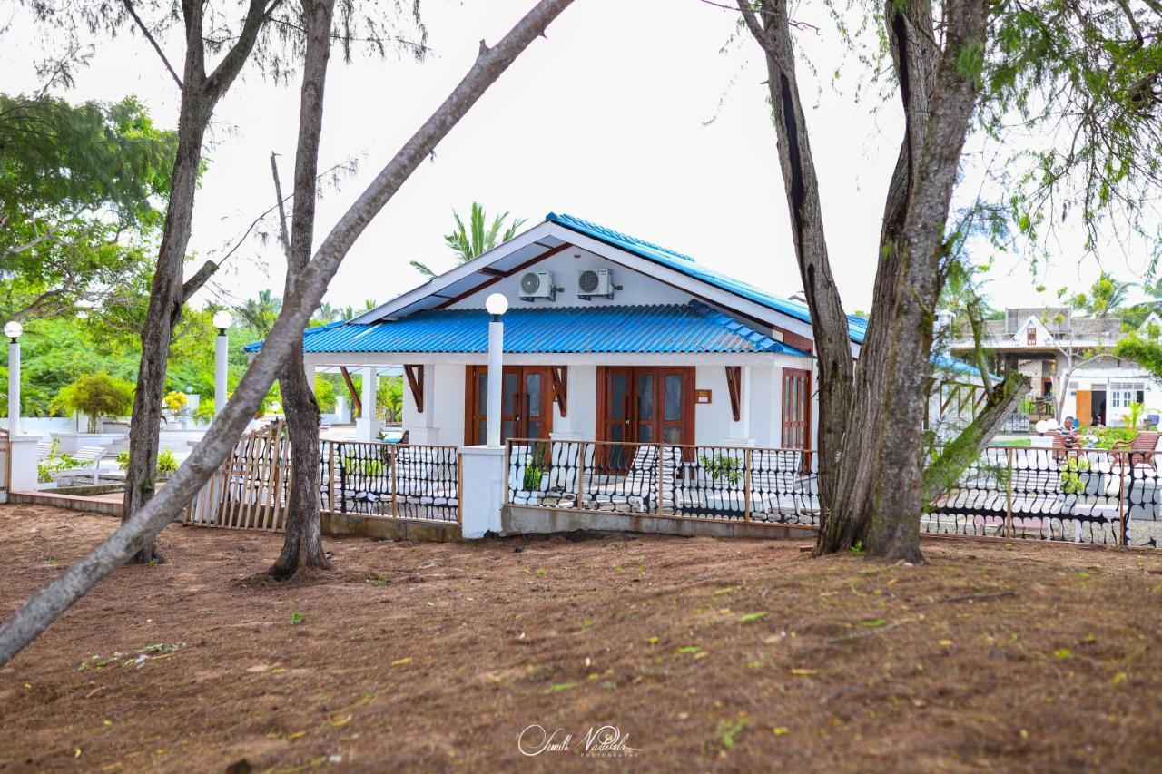 Ceylonta Beach Resort And Spa Hambantota Dış mekan fotoğraf