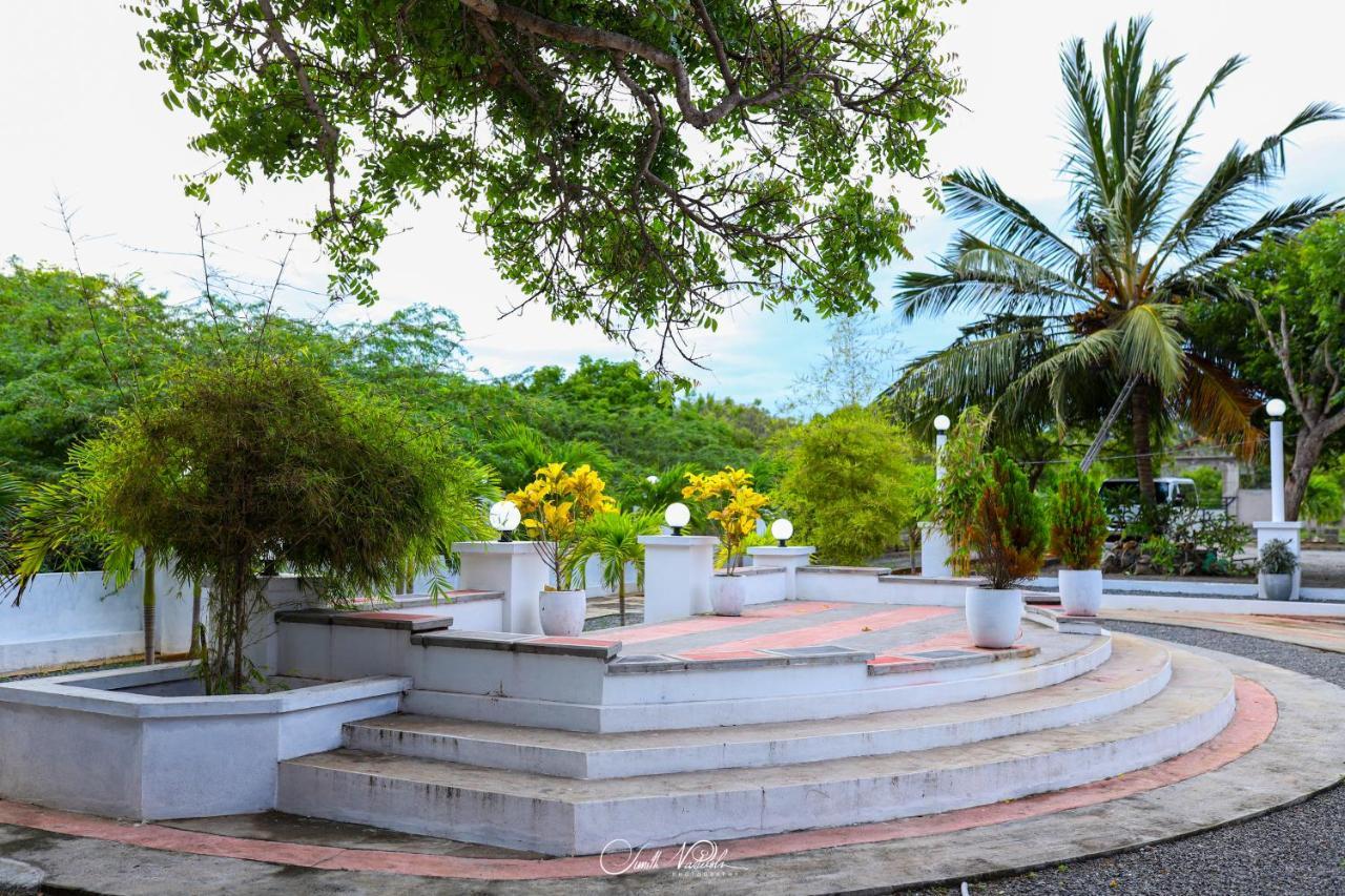 Ceylonta Beach Resort And Spa Hambantota Dış mekan fotoğraf