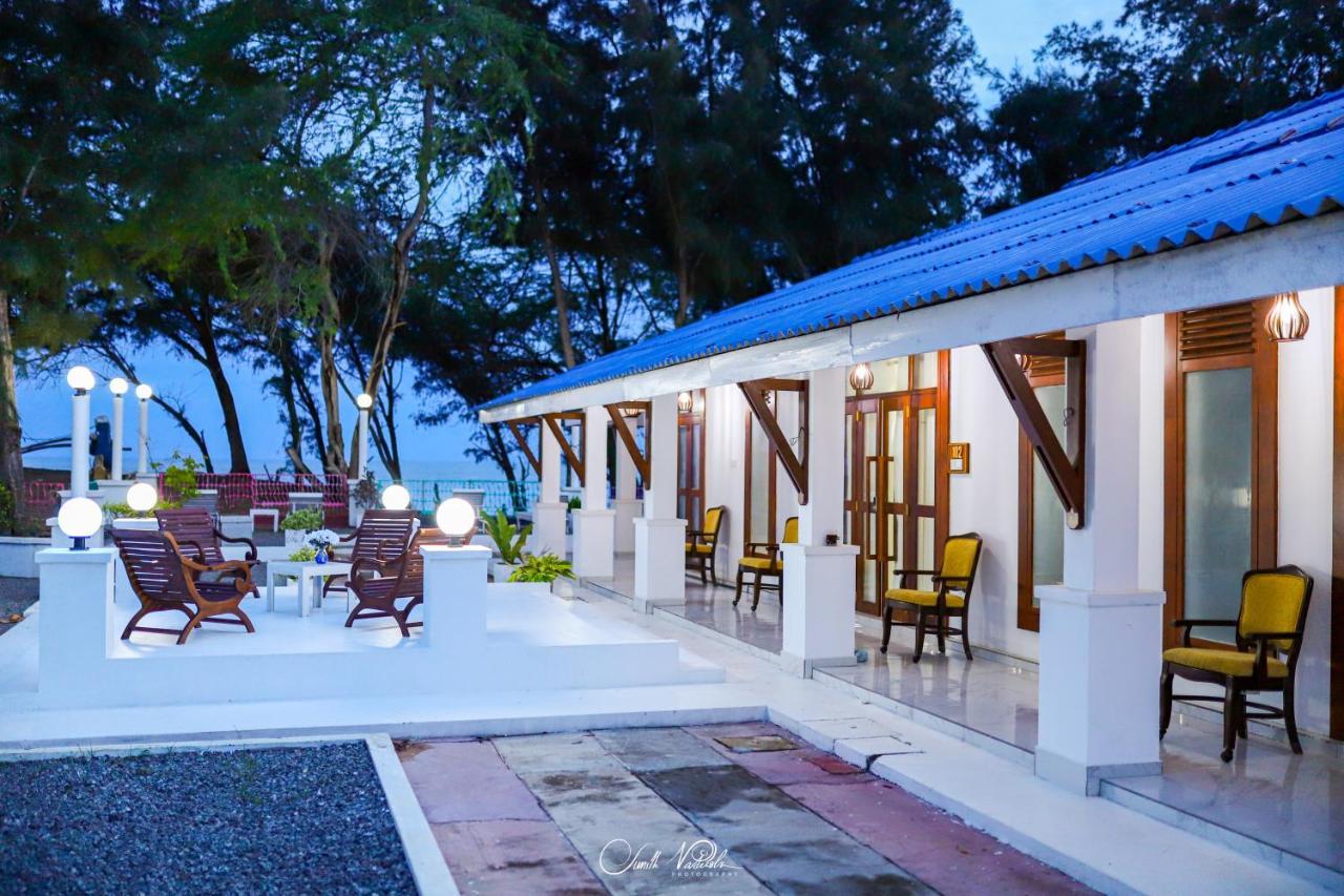 Ceylonta Beach Resort And Spa Hambantota Dış mekan fotoğraf