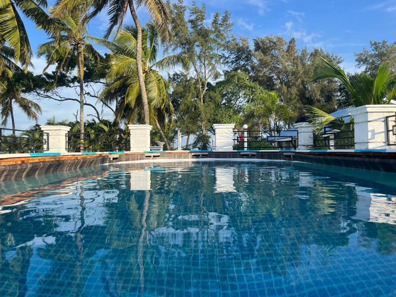 Ceylonta Beach Resort And Spa Hambantota Dış mekan fotoğraf